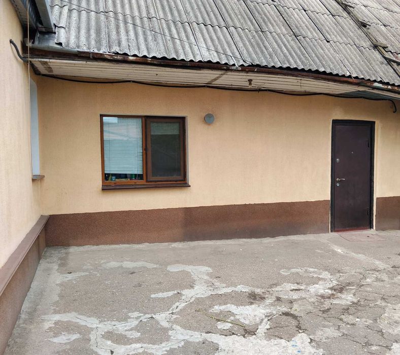 Продається будинок в межах міста Жовті Води