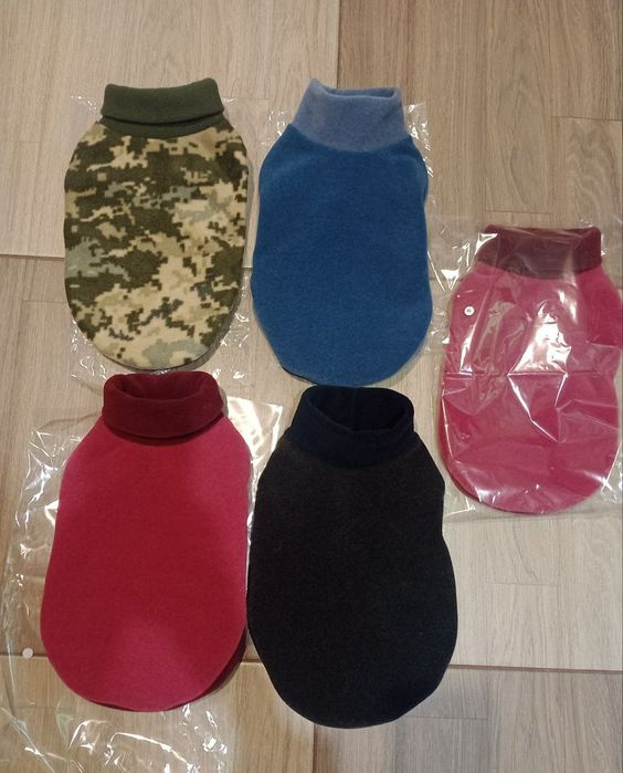 Одежда для собак.Кофточки.Размер XL.Длина 28.Грудь 40