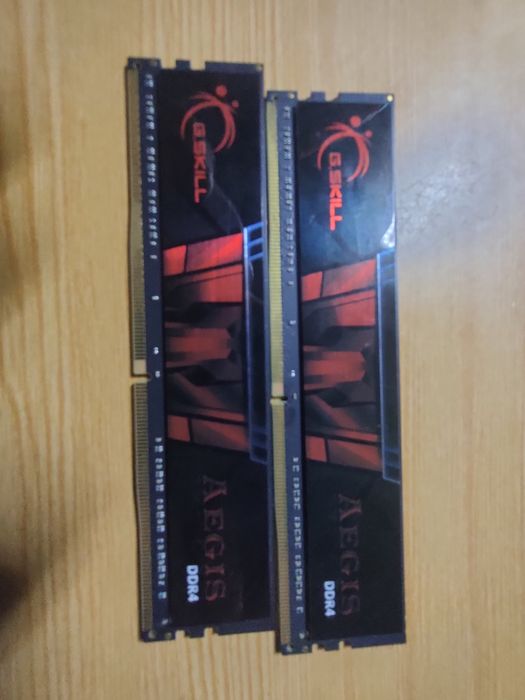 Оперативна пам'ять (ОЗУ), DDR4 4GBх2 2400 MHz