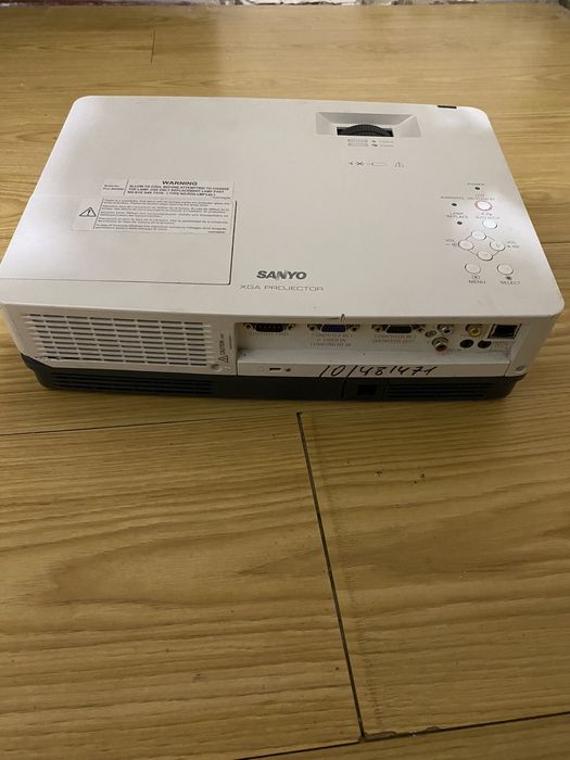 SANYO PLC-XD2600 3LCD Projector