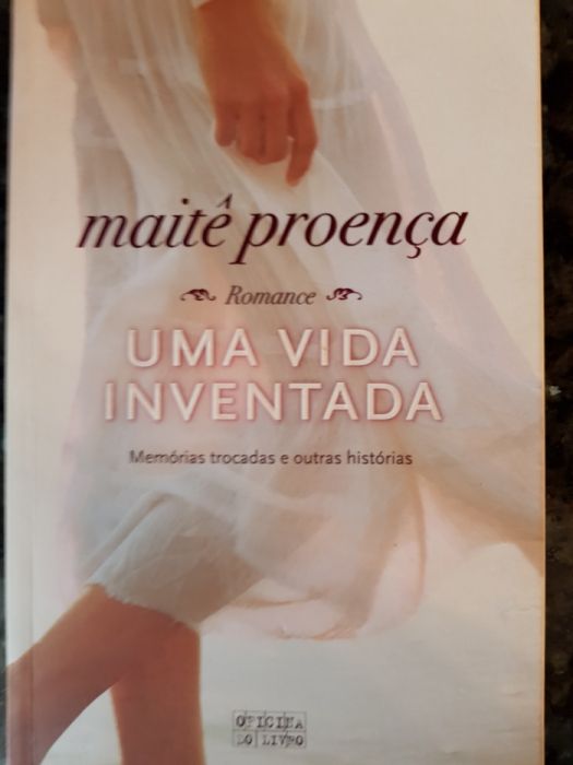 Vendo livro Uma vida inventada de Maitê Proença