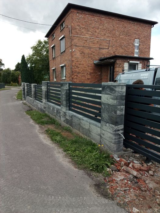 Bramy, przesuwne, dwuskrzydłowe nowoczesne