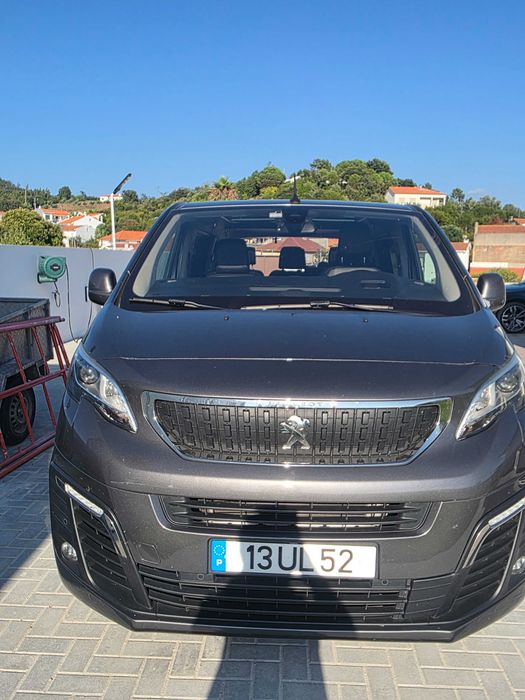 Peugeot e-Traveller — fotografia 4