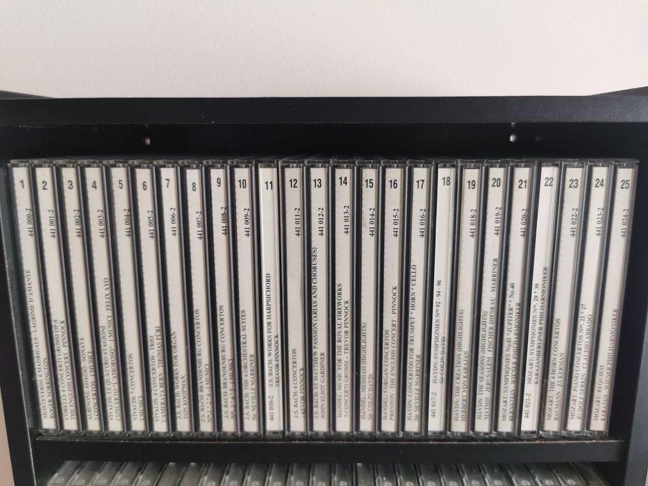 Móvel c/100 CD's Prestige Collection (Música Clássica) - NOVO