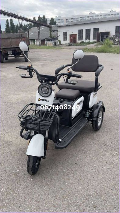 Електротрицикл DOZER Model 4