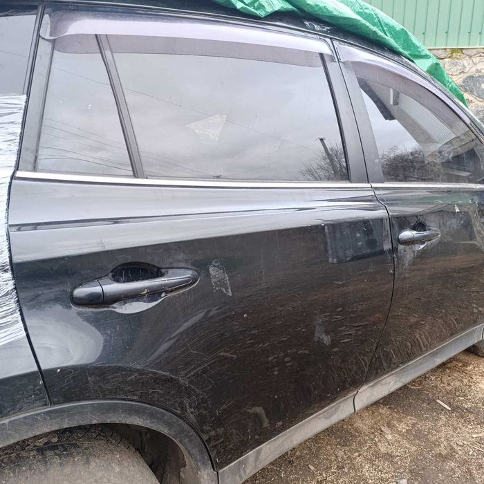 Продам Комплект Дверей на Toyota Rav4 2015-2019р.в.