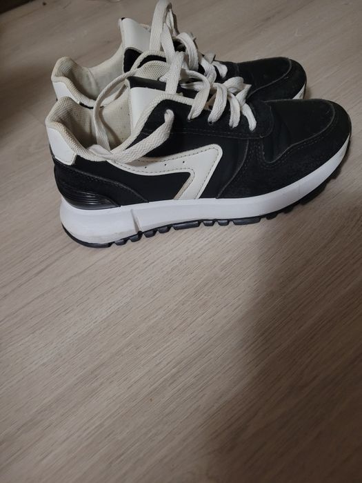 Кроссовки на мальчика