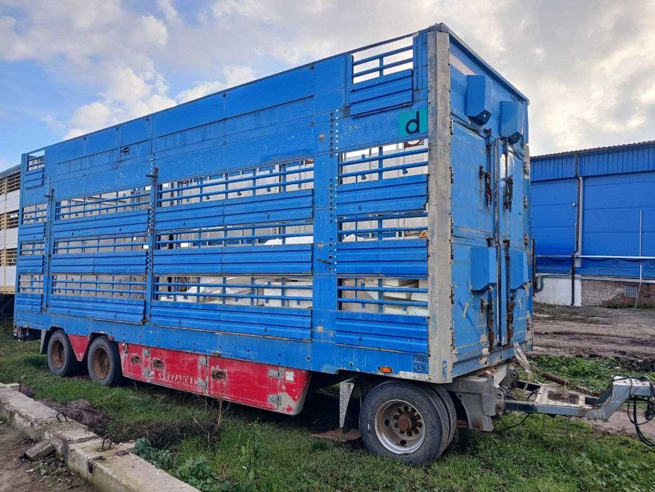 Продам прицеп-скотовоз Pezzaioli (Италия)