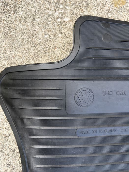 Tapetes frontais originais VW polo g40