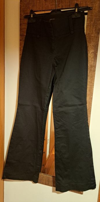 Calça T.34 Cinta subida-Zara  Algodão e Elastano- Boca de Sino