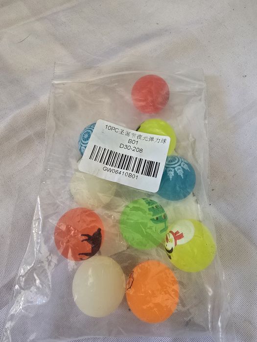 850 Bolas Saltitonas