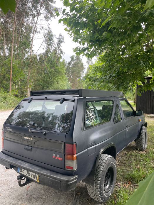 Nissan Terrano 1