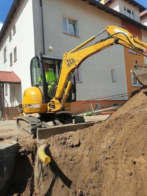 Usługi koparką i koparko-ładowarką, Wynajem koparek, spycharek