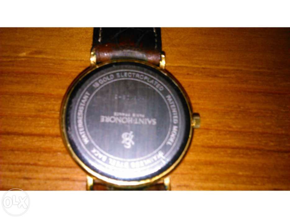 Relógio Saint Honore banhado ouro 18