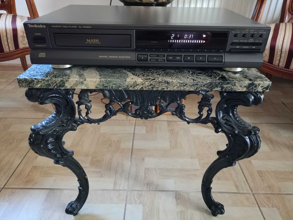 Odtwarzacz CD Technics SL-PG360A