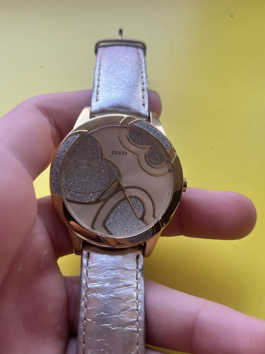 годинник GUESS