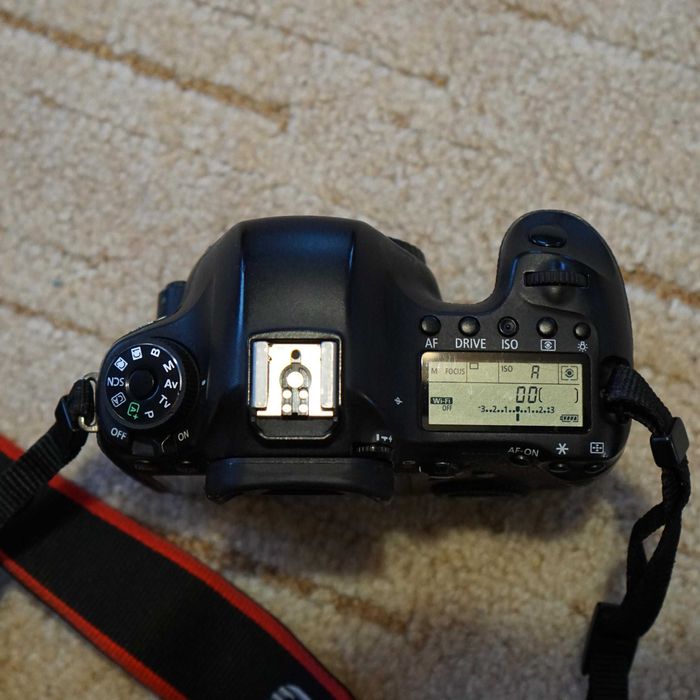Повнокадровий цифровий дзеркальний фотоапарат Canon EOS 6d WiFi mark