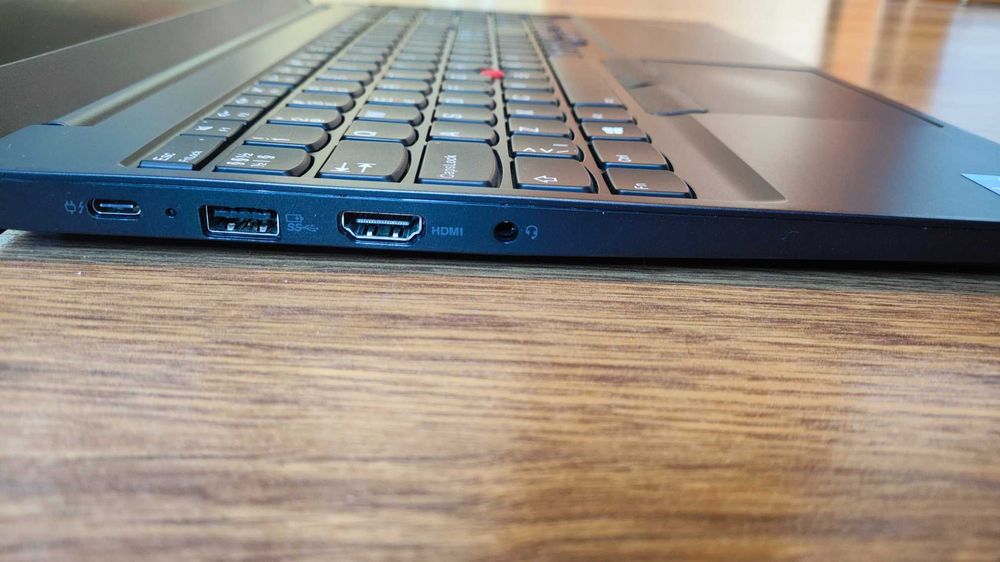 Laptop Lenovo E15 G2 I5/16GB/500GB/Iris Xe/W11Pro + Akcesoria