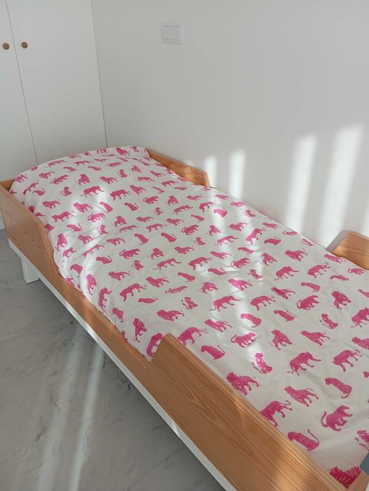 Cama criança sem colchão