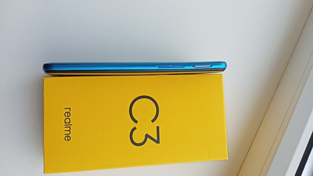 Realme c3 3/64g реалмі