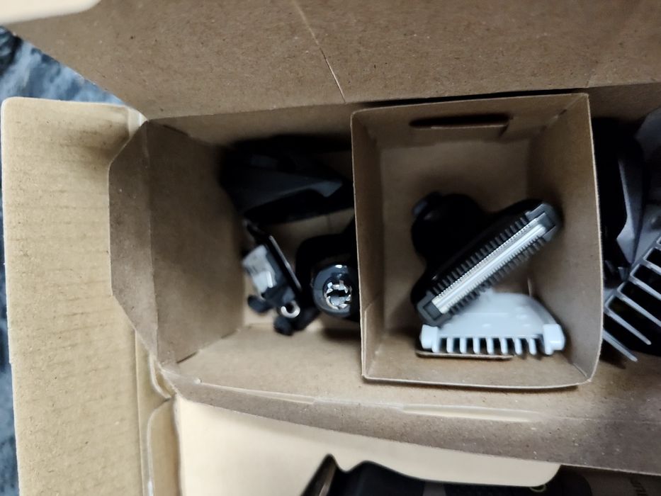 trymer Philips All-in-one trimmer 7000 Series  15 in 1