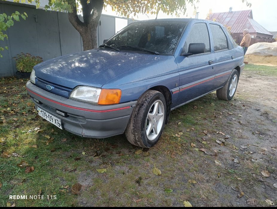 Продам Форд эскорт
