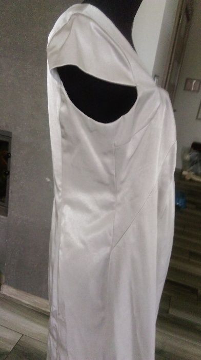 srebrna sukienka xl - 42/44