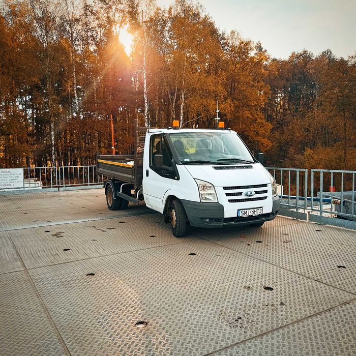 Usługi Transportowe Wywrotką na Śląsku = Prace Ziemne Koparką Obrotową