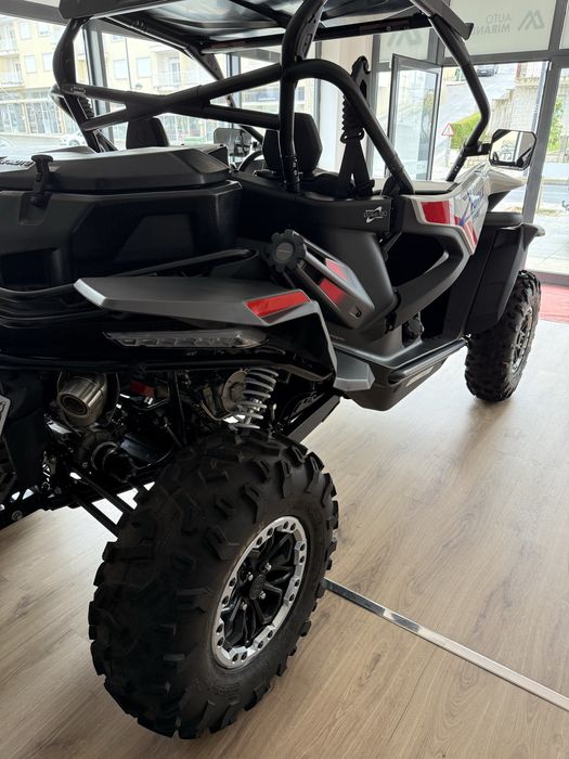 Cfmoto zforce 1000 novo
