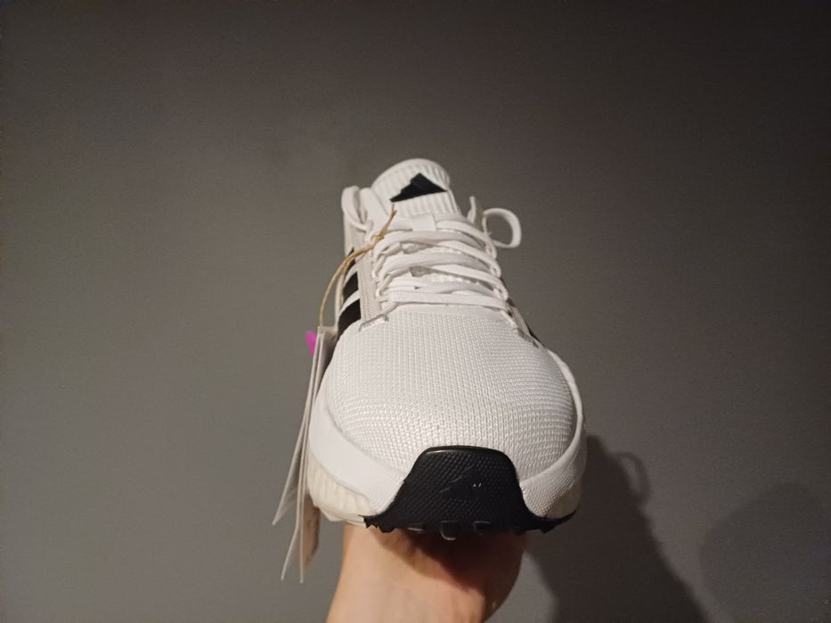 Buty Adidas Averyn X