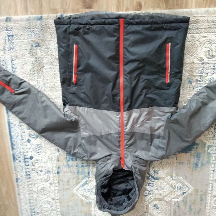 Kurtka narciarska zimowa czarna 158/164