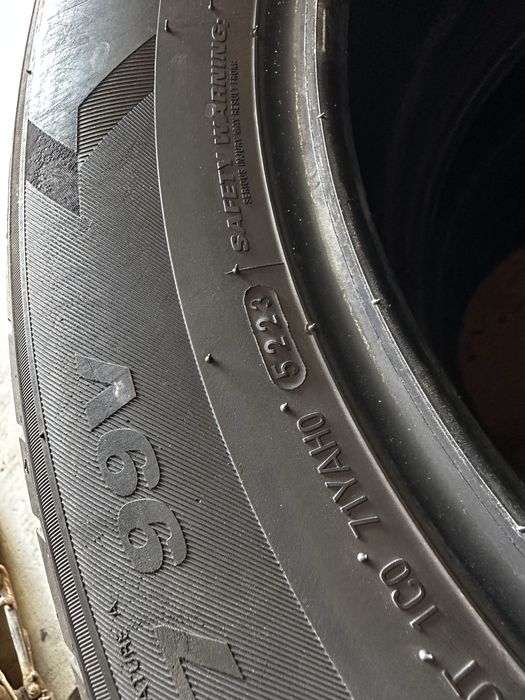 Літні шини 215/65 R17 Kumho Ecsta HS52 Комплект літніх шин 215/65 р17