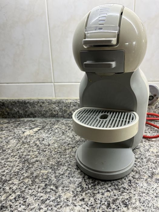 Maquina de cafe a funcionar