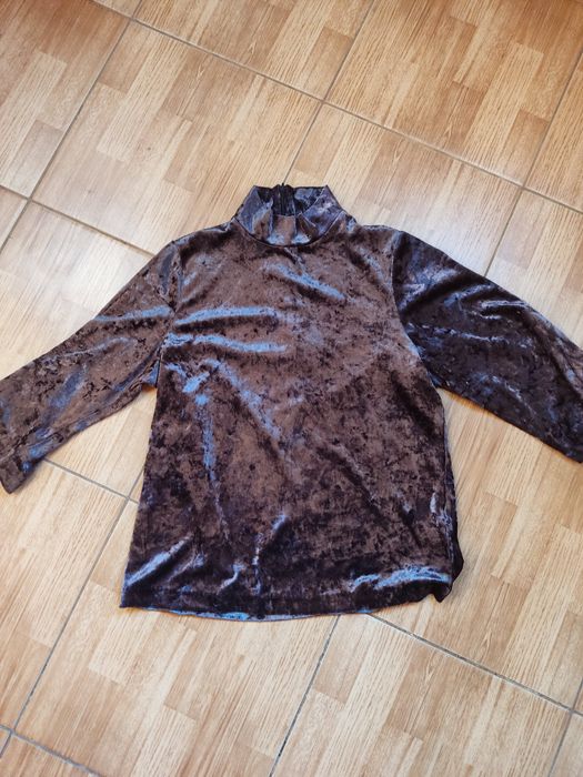 Жіноча бархатна кофтинка