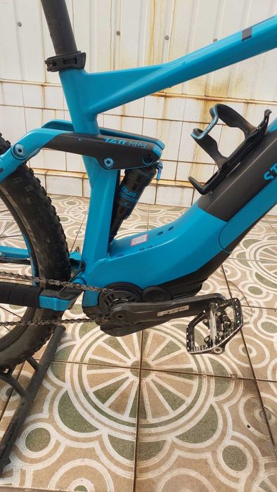 Bicicleta elétrica Cube STEREO HYBRID 140
Pro 500 27.5