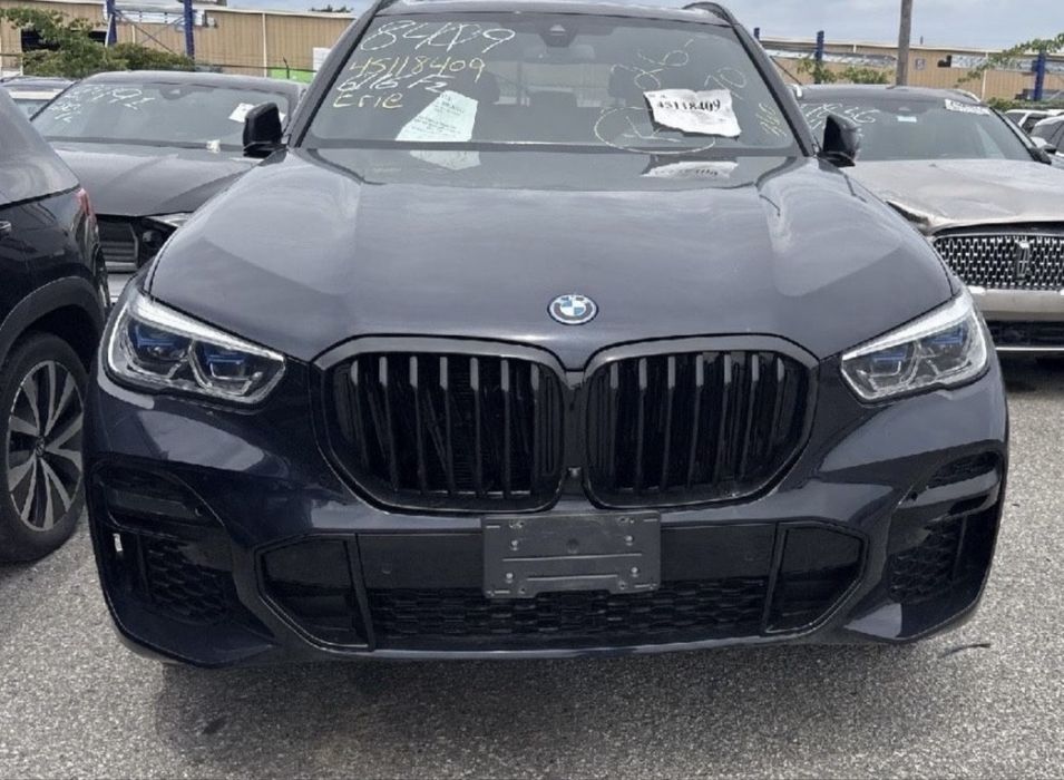 BMW G05 бампер передній M  в зборі