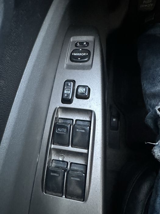 Продам пріус гас-бензін