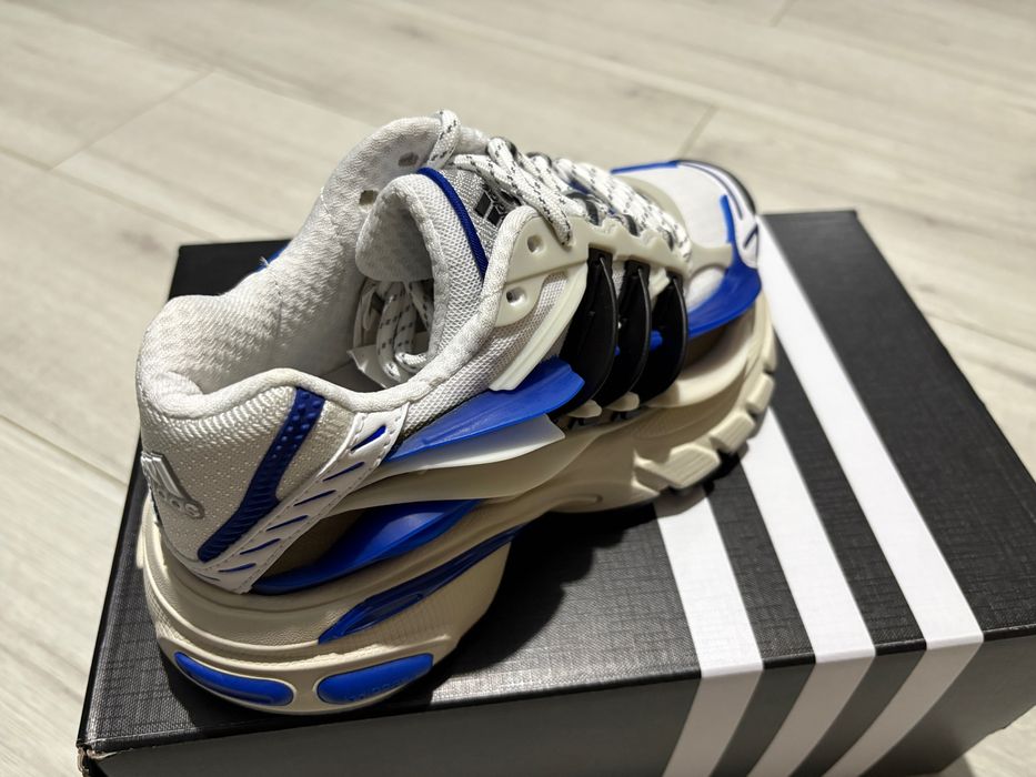 Adidas jellyfish x pharrell Williams royal blue