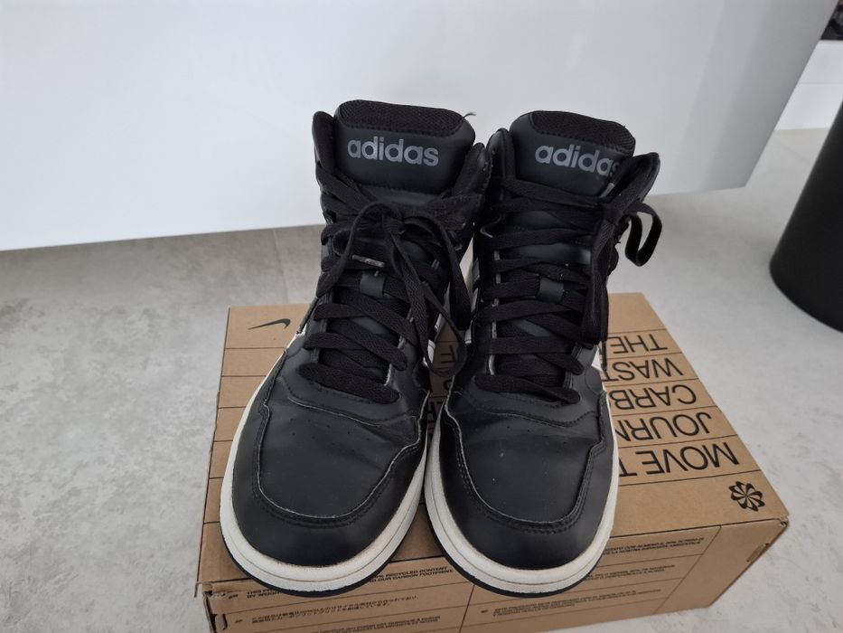 Czafne Adidasy r37,5 długość wkładki 23,5cm