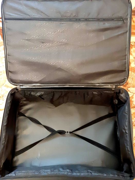 Дорожный чемодан De Fanal. Приобретен в Германии.