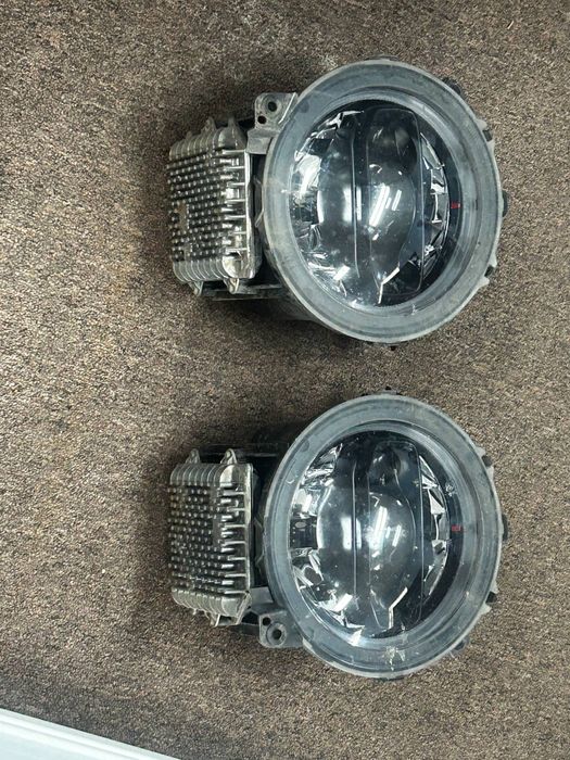 Jeep Wrangler JL Gladiator JT lampy LED reflektory kierunkowskazy