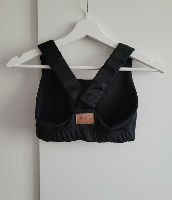 Muuv biustonosz sportowy XS/S czarny rozciągliwy minimalistyczny