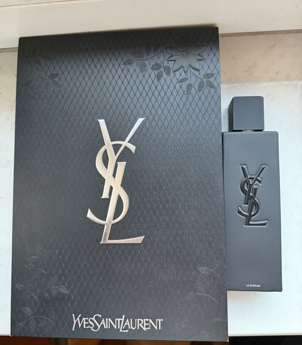 Sprzedam perfumy Yves Saint Laurent Myslf Le Parfum 100ml