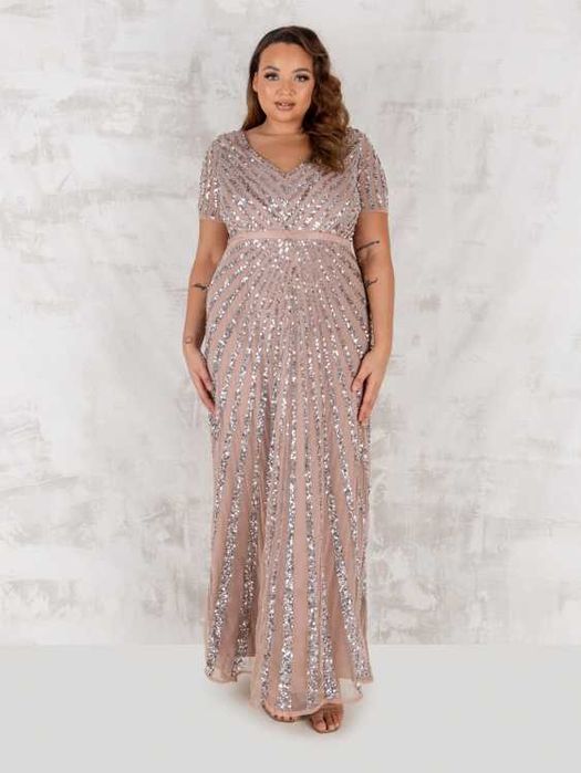 Lote de Vestidos e Macacões