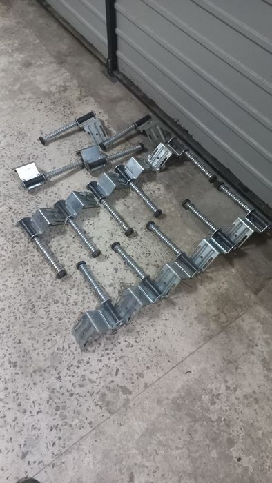 Демпфер ,упор  відбійник для секційних воріт,відбійник гаражних воріт