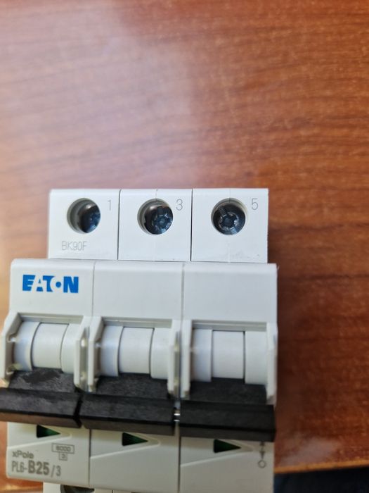 Wyłącznik nadprądowy Eaton PL6-B25/3