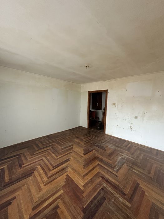 Продам 3 кім квартиру в  центрі вул Каракая можливий продаж під державні програми постанови ваучери сертифікати