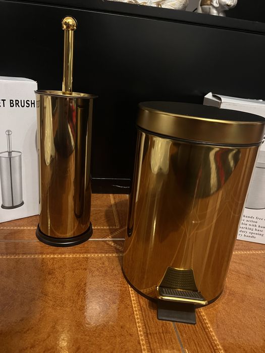 Balde e piacaba dourados