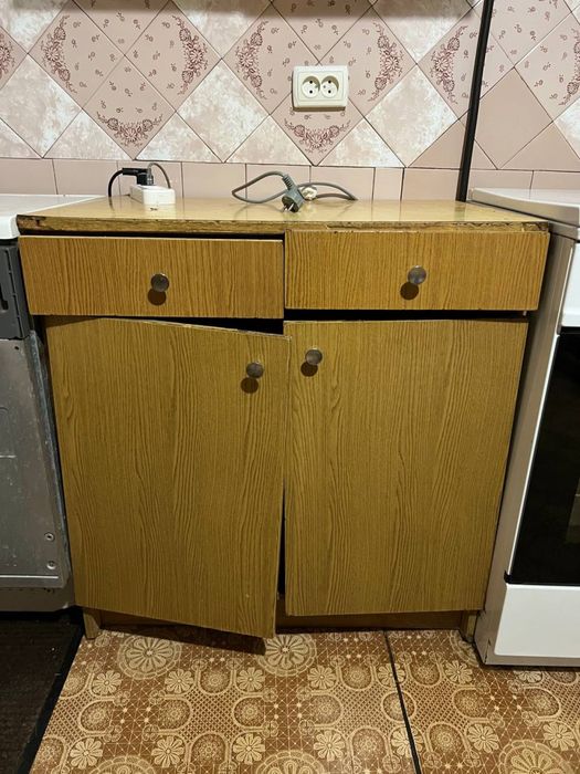 Продам кухонні меблі, підвісна шафа, кухонна шафа, мийка