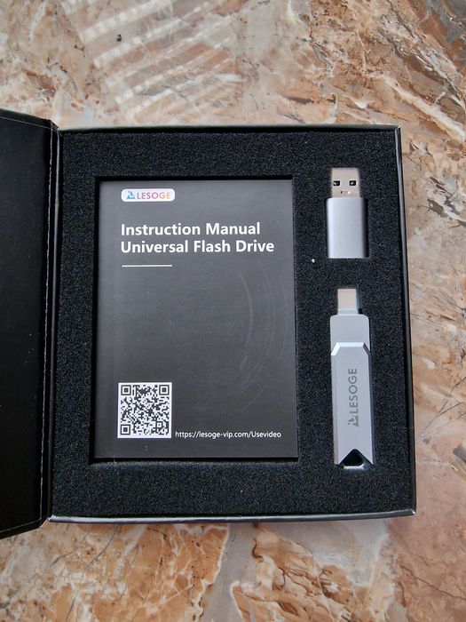 Pendrive 3 w 1 w pudełku